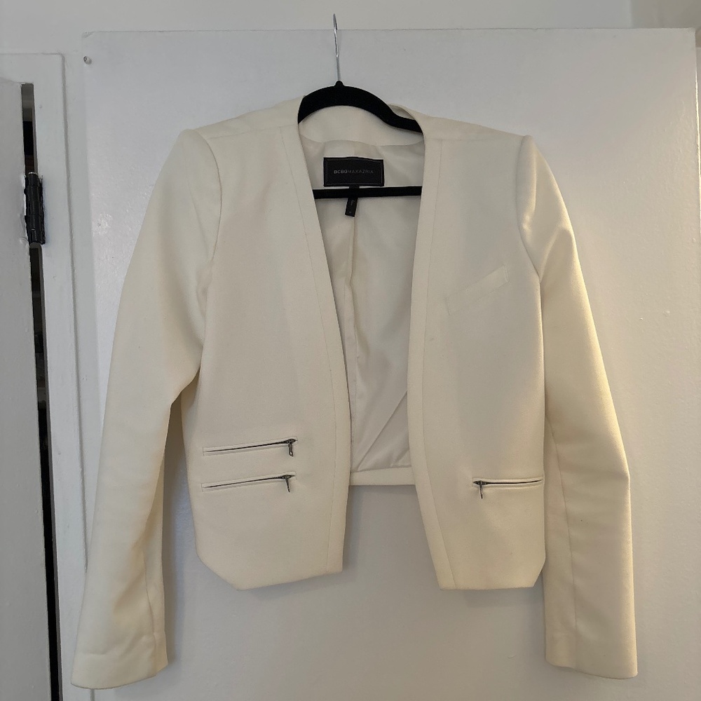 White blazer BCBG